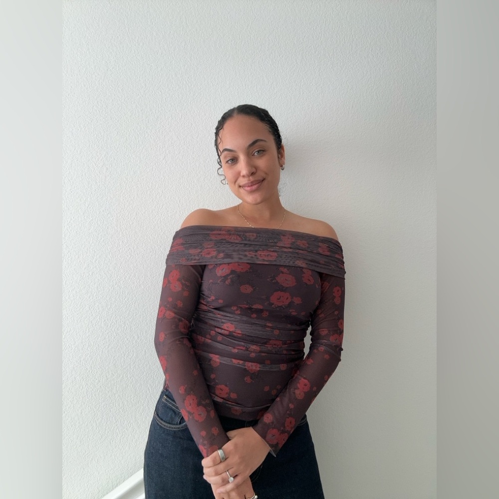 Leith Off-Shoulder Floral Mesh Top - Picture 3 of 4